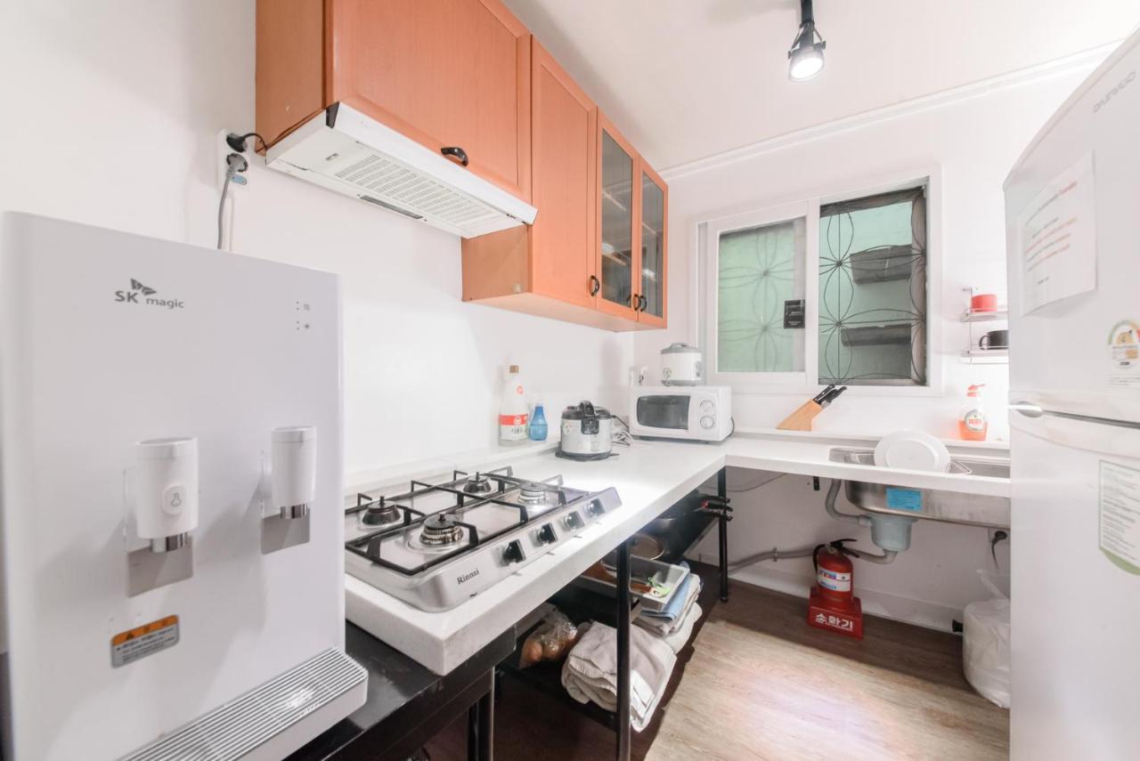 Itaewon Yellow Guesthouse Сеул Экстерьер фото