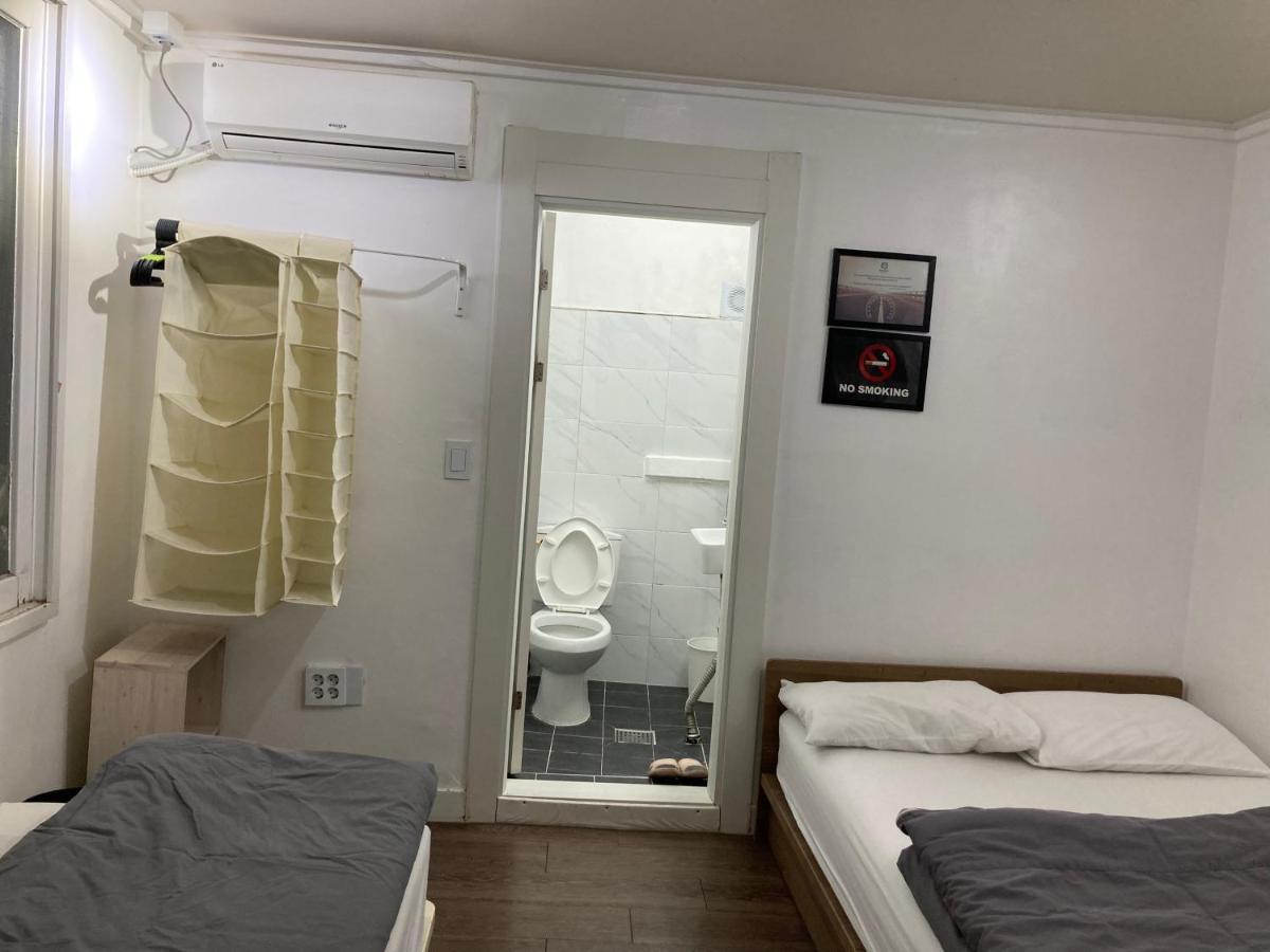 Itaewon Yellow Guesthouse Сеул Экстерьер фото