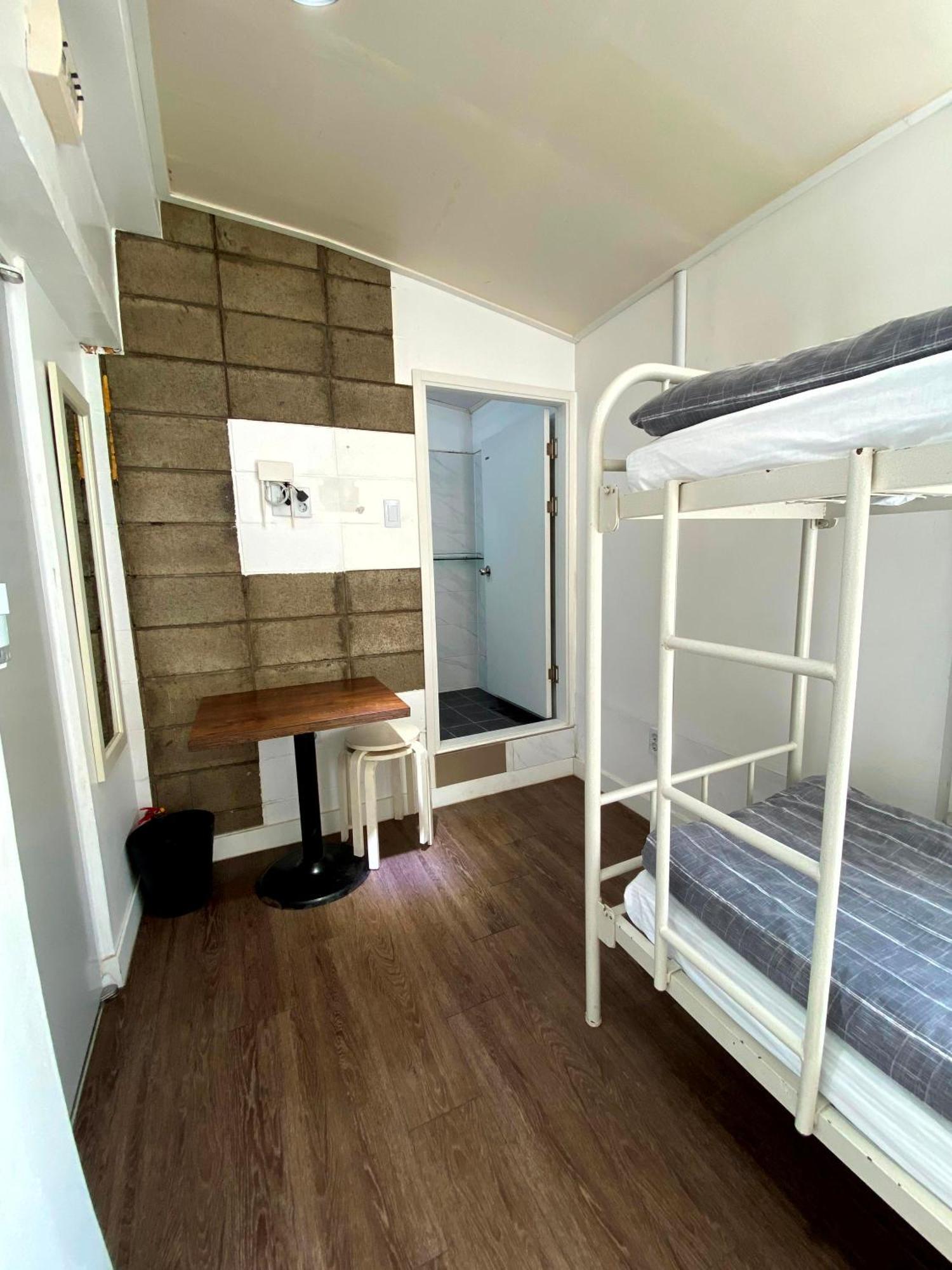 Itaewon Yellow Guesthouse Сеул Экстерьер фото